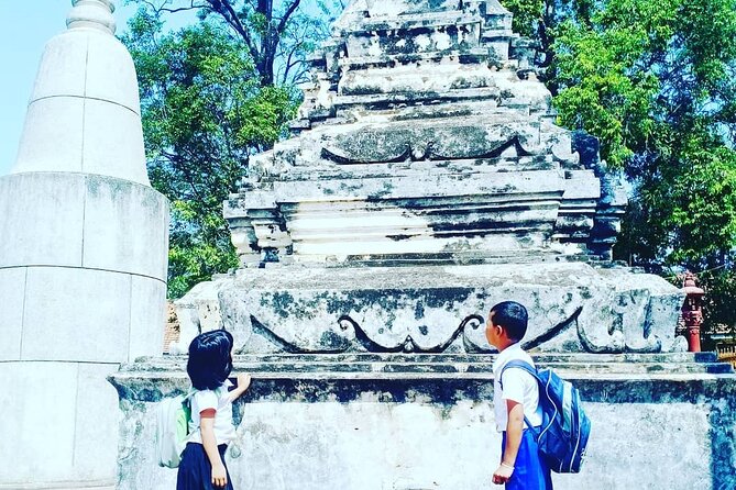 Morning Tour,Ak Phnom temple,Rice wine,Rice Paper, killing Field - The solemn visit to Wat Samrong Khong