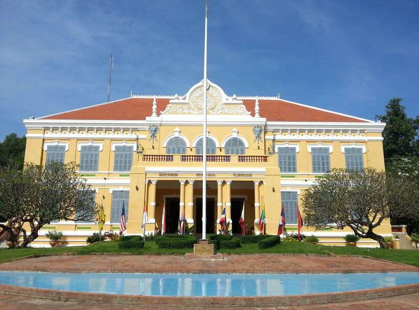 Morning Tuk tuk: City, Handicrafts, Killing field, Temples - Why this Battambang tuk-tuk tour works