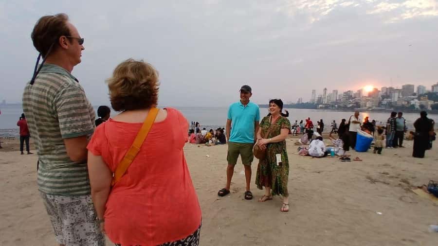 Mumbai: 2 Hours Markets And Temple Tour - The $6 price and what it really buys
