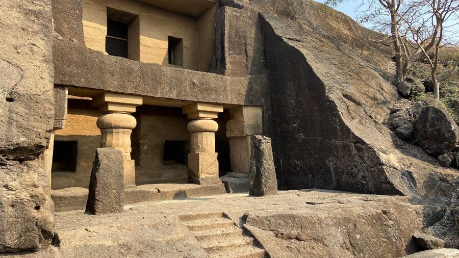 Mumbai: Kanheri Caves and The Golden Pagoda Temple - Key points before you book