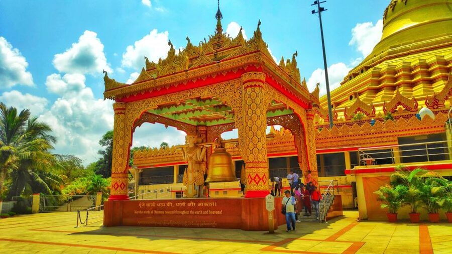 Mumbai: Kanheri Caves and The Golden Pagoda Temple - Timing, transport, and the real length of the day