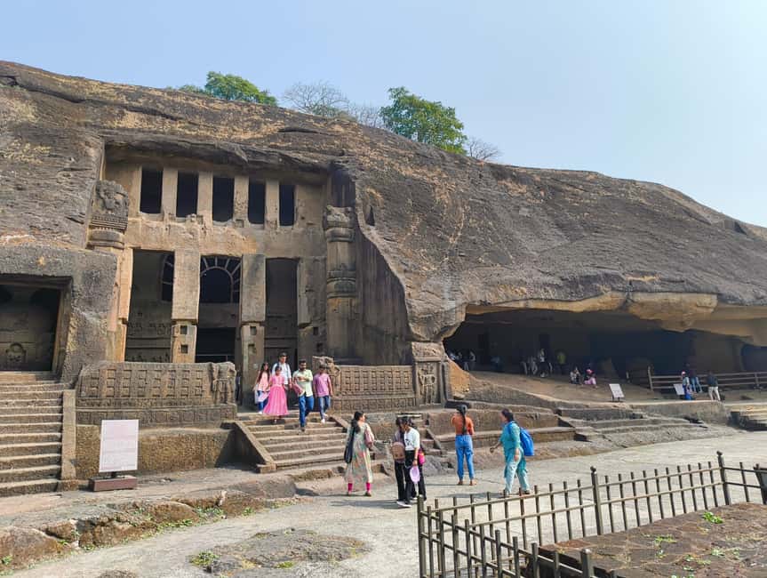 Mumbai Kanheri Caves & Golden Pagoda – A Buddhist Settlement - The mountain view and the park setting