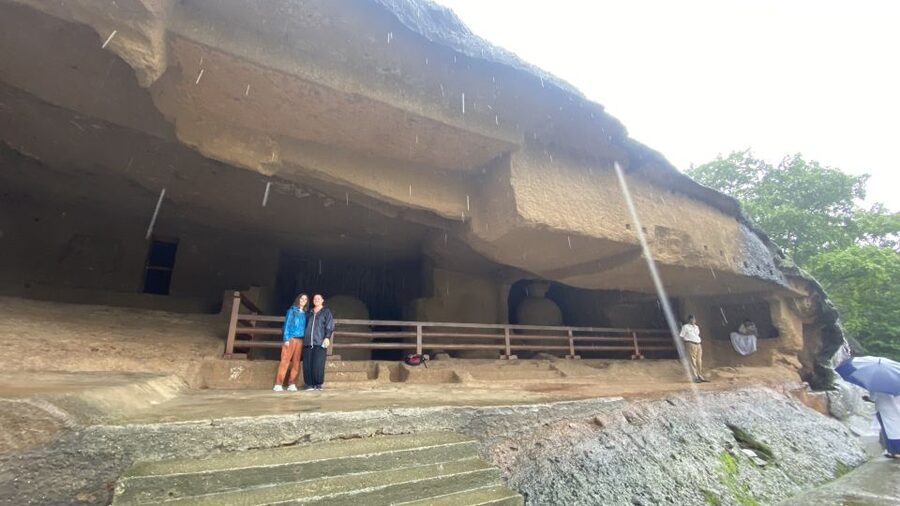 Mumbai: Private tour for Kanheri Caves and Golden Pagoda - Who should book this private outing?