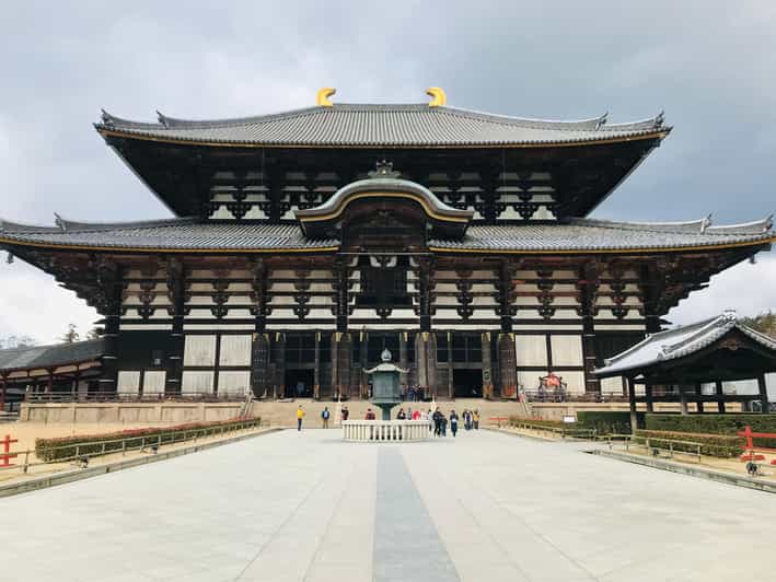 Nara: Essential Private Tour with Deer Park and Temples - Why this Nara route works well