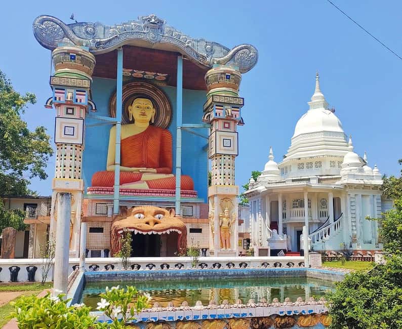 Negombo Private Tour: Market, Temples & Canal - St. Mary’s Church and Negombo’s Catholic Character