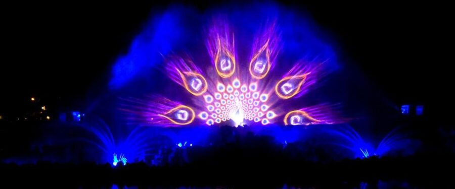 New Delhi: Akshardham Temple Light Show with Custom Add-Ons - Who should book this Akshardham experience?