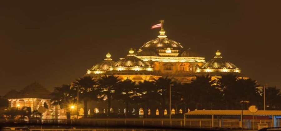 New Delhi: Akshardham Temple Light Show With Custom Add Ons - Inside the Akshardham temple complex