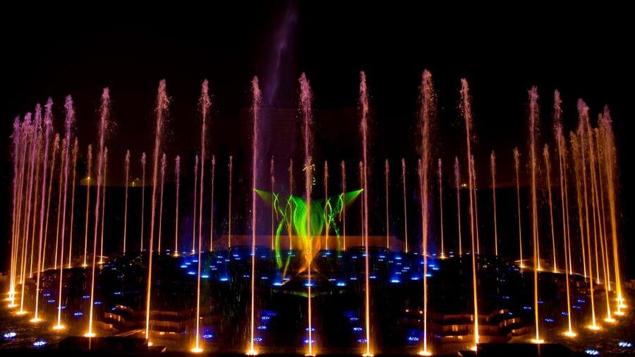 New Delhi: Akshardham Temple Light Show with Custom Add-Ons - How much value do you get for $10?