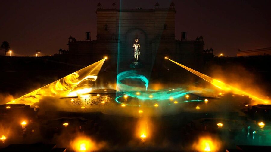 New Delhi: Akshardham Temple Tour with Water and Light Show - Key points at a glance