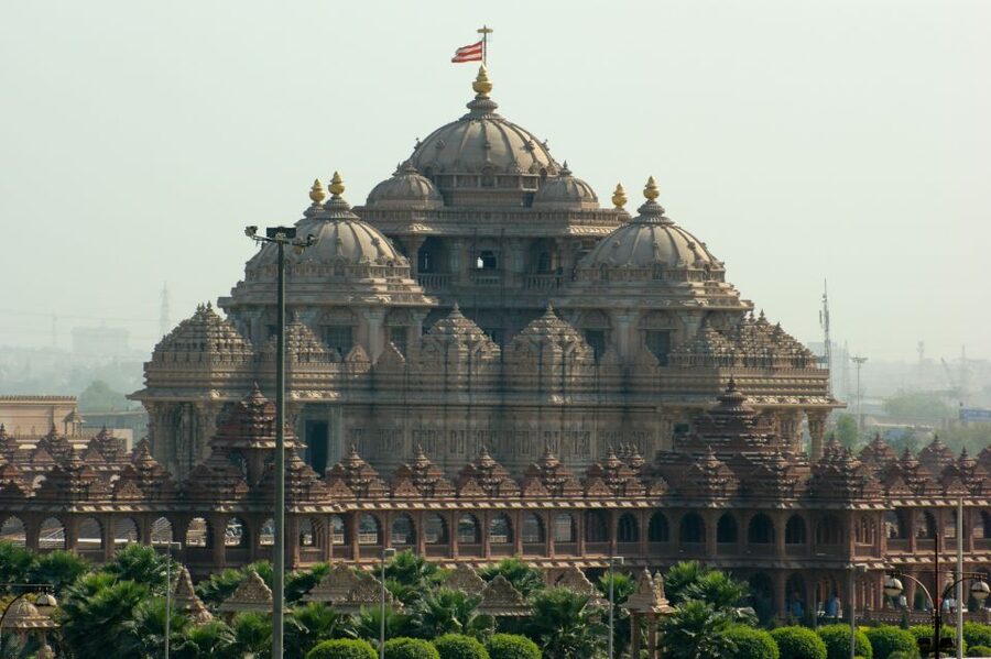 New Delhi: Akshardham Temple Tour with Water and Light Show - Delhi sights before Akshardham