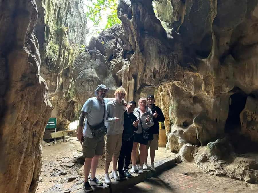 Ninh Binh Jeep Adventure: Temples, Lotus, Fishing & Cooking - Coi Khe Ancient Village and rural life
