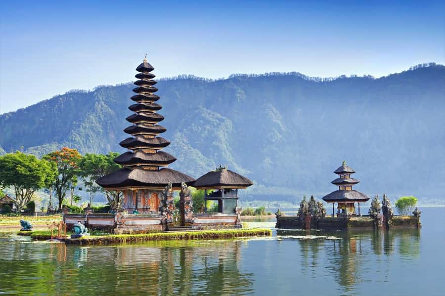 North Bali: Banyumala Waterfall and Ulun Danu Beratan Temple - What this North Bali day is really like