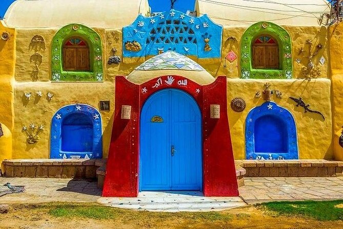 Nubian Village and Philae Temple Private Guided Tour From Aswan - What the guide can add to the day