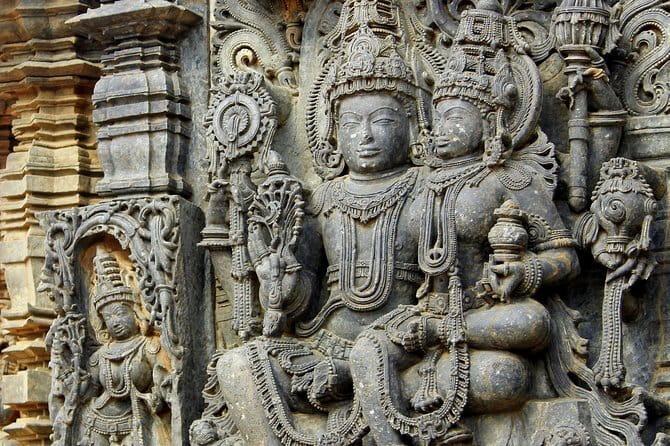 Old Bangalore Historical Walk thro Palace, Temples, Fort & Market - What the guide adds to the experience