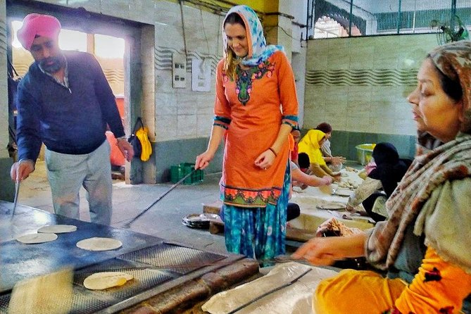 Old Delhi Food-Spice Market-Temples Tour Soon Featured on NETFLIX - The guide makes the difference