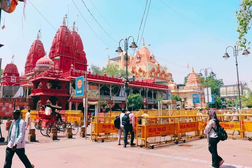 Old Delhi Temples and Spice Market Tour - Meeting at Rajiv Chowk and riding into Old Delhi