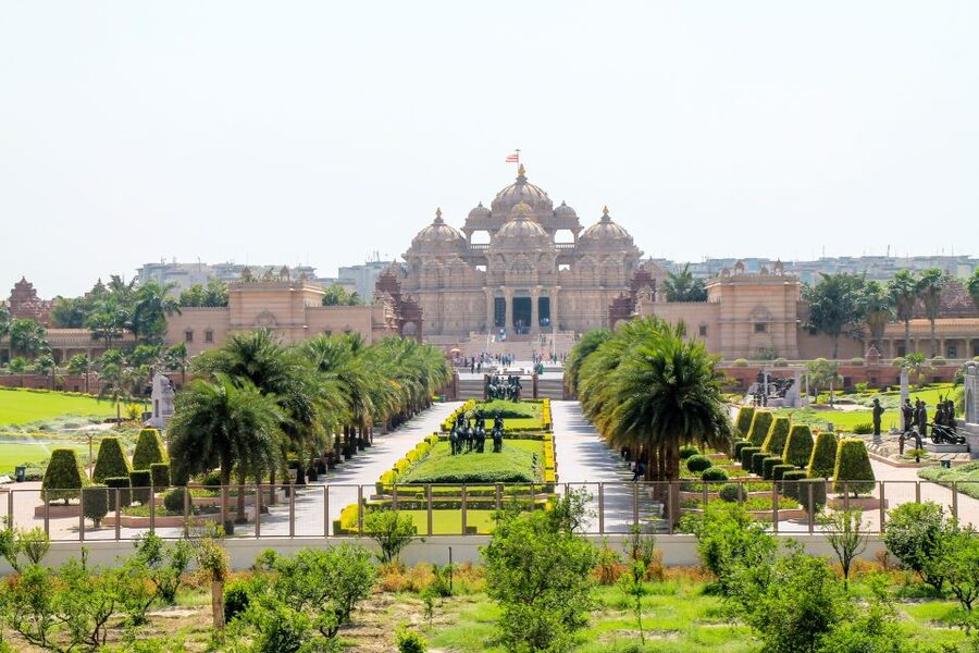 Old Delhi Temples and Spiritual Sites Private 6-Hour Tour - Lotus Temple and a quieter change of mood
