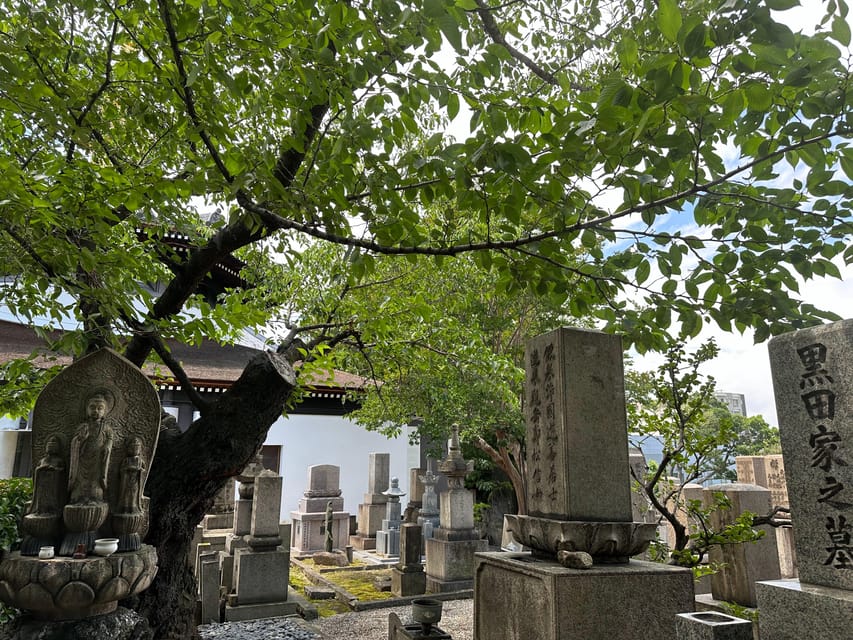 Osaka: Japan’s Oldest Temple & Bone Buddha Walking Tour - The Pure Land Garden and the promise of the west