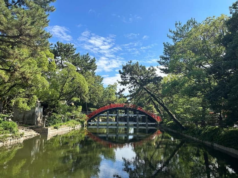 Osaka: Sumiyoshi, Osaka's Most Iconic Shrine - Private Tour - What the private format adds