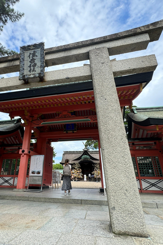 Osaka: Sumiyoshi, Osaka's Most Iconic Shrine - Private Tour - Meeting at the West Grand Torii Gate