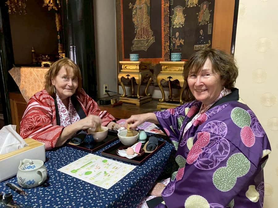 Osaka Temple Cool Foot Bath & Matcha Experience〈45min〉 - Who may want something different