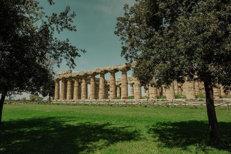 Paestum: 2-Hour Greek Temples & Archaeological Museum - Beyond the temples: Paestum as a living city
