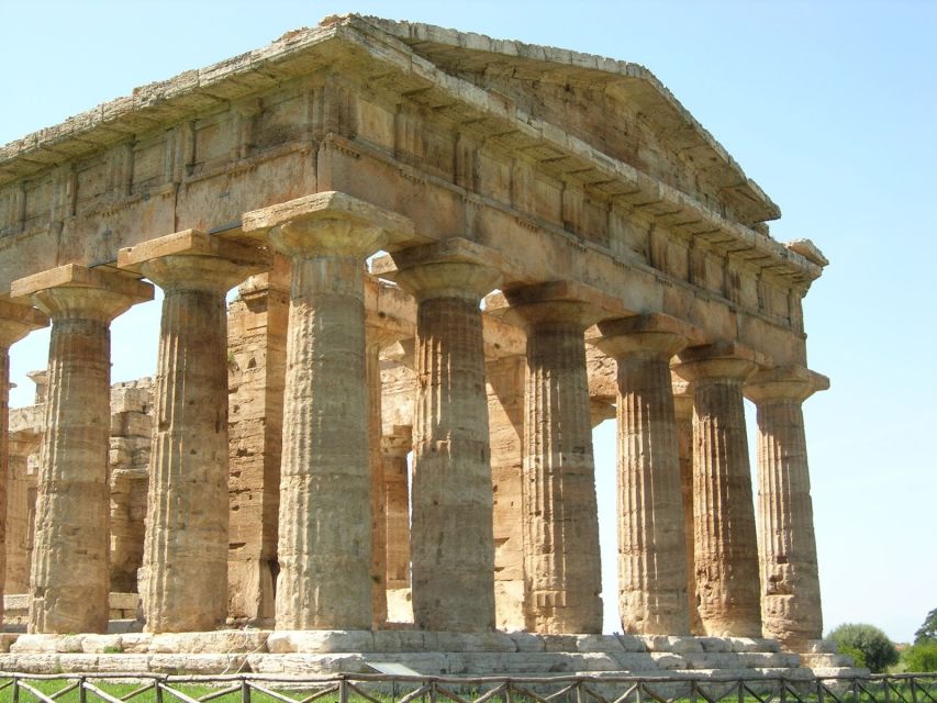 Paestum: Temples and Museum Tour with Archaeologist Guide - Walking through the Archaeological Park