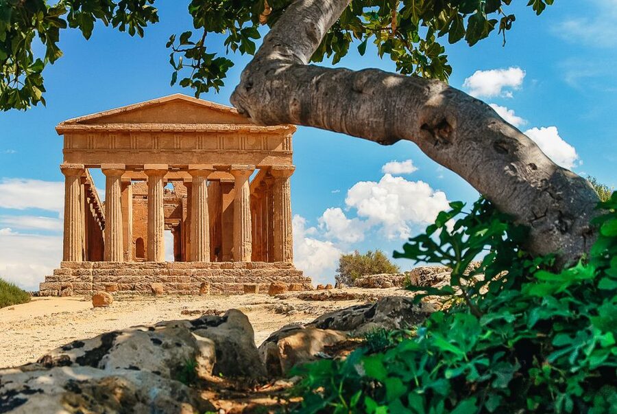 Palermo: Agrigento and the Valley of the Temples Day Tour - Scala dei Turchi is beautiful, but keep expectations realistic