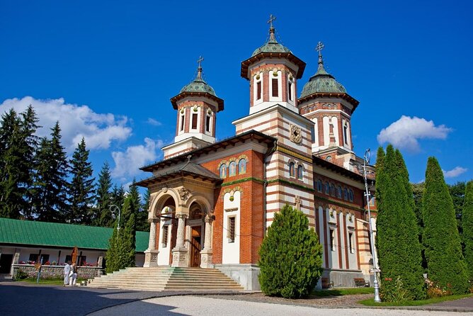 Peles Castle, Bran Castle, Rasnov Fortress and Sinaia Monastery Tour from Brasov - Four famous sights from Brașov in one day