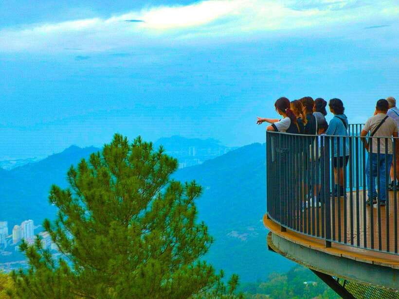 Penang: Kek Lok Si Temple and Penang Hill Guided Tour - Two Penang landmarks, one well-planned morning
