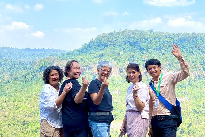 Phnom Kulen Waterfall and Banteay Srei Temple Tour from Siem Reap - A short stop in Preah Dak