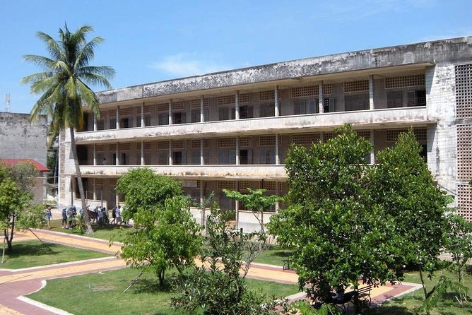 Phnom Penh City Tour, Silver Pagoda, Genocide Museum, Killing Fields - Tuol Sleng, or S-21, demands time and care