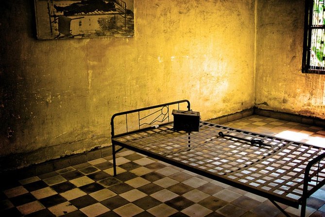 Phnom Penh City Tour, Silver Pagoda, Genocide Museum, Killing Fields - A small group changes the feel of the morning
