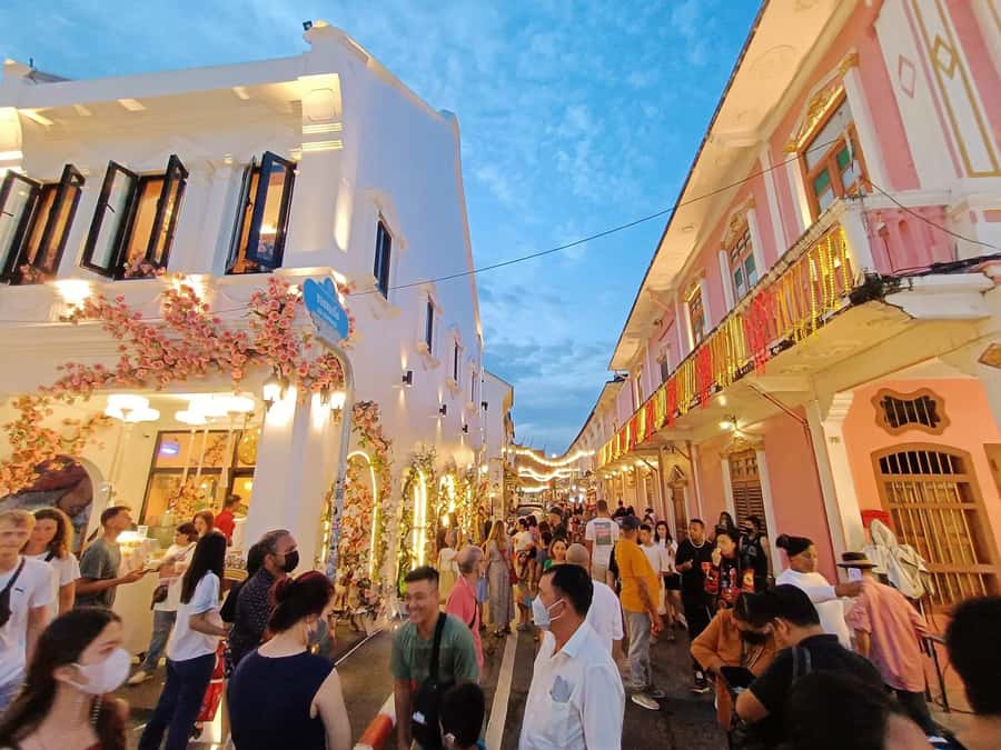 Phuket: Old Town, Chalong Temple, and Great Buddha Van Tour - Pickup across Phuket and the six-hour route