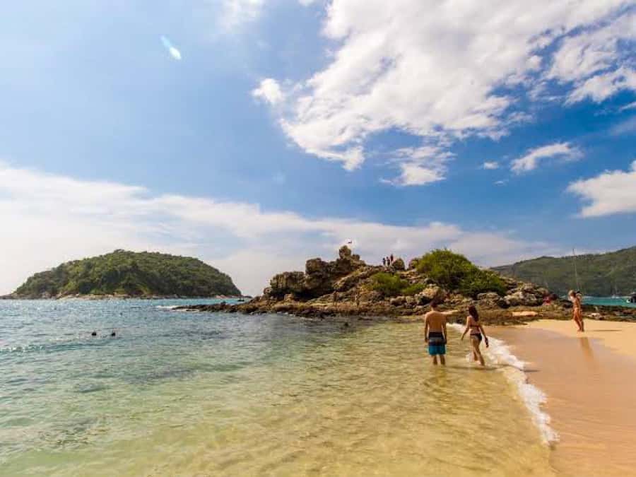 Phuket: PromthepCape,Swim Ya-Nui Beach,Buddha,Chalong Temple - Rawai Beach and the local side of the coast
