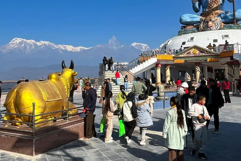 Pokhara: 1-Day World Peace Pagoda and Lord Shiva Statue Trek - Walking on to Pumdikot Shiva Statue
