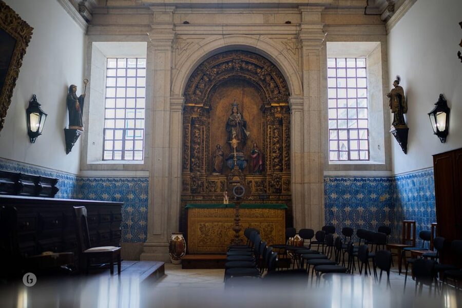 “Porto: Fado Show with Guided Tour in a Historic Monastery” - Port wine and Singeverga liqueur