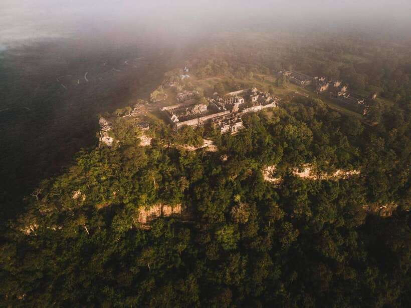 Preah Vihear: Full-Day Preah Vihear and Koh Ker Temple Tour - The smaller ruins around Koh Ker