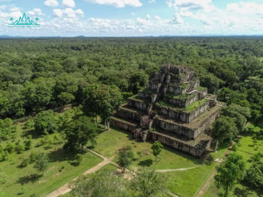 Preah Vihear Temple Koh Ker & BengMealea Tour from Siem Reap - Exploring Preah Vihear for two hours