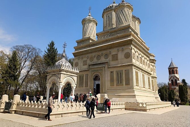 Princely Court of Târgoviște and Curtea de Argeș Monastery - The guide can shape the whole experience
