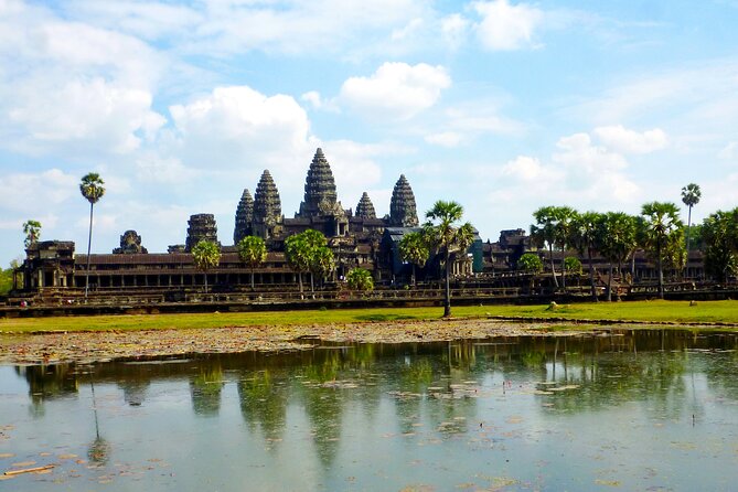 Private Angkor Wat Day Tour - Best of Angkor - Sunrise at Angkor Wat, then a second look later