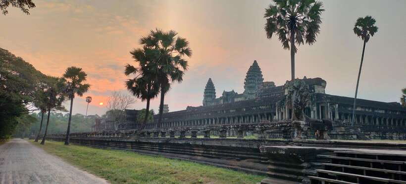 Private Angkor Wat Sunrise Tours And Sunset Floating Village - Should you book this Angkor and Tonle Sap day?