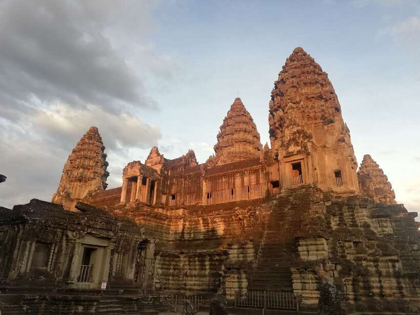 Private Angkor Wat Temple Tour - Ta Prohm and the power of the trees