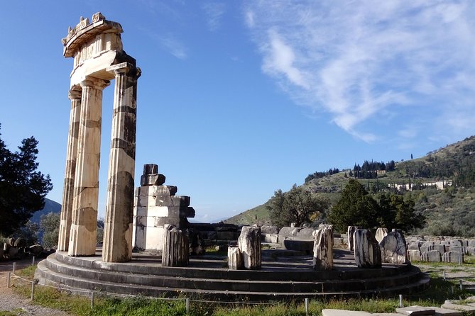Private Delphi and Hosios Loukas Monastery - Great Lunch and Drinks Included - Delphi: ruins, mountain views, and a steep walk