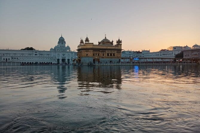 Private Full-Day Amritsar Tour: The Golden Temple & Wagah Border - Key points to know before booking