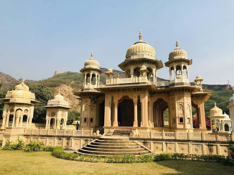 Private Full-Day Jaipur Guided Tour with Monkey Temple - Hawa Mahal and Jaipur’s famous pink facade