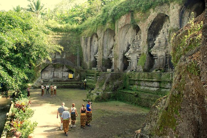 Private Full-Day Tour: Balinese Temples and Rice Terraces - Tegalalang Rice Terrace, beauty with a practical catch