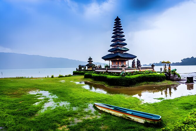 Private Full-Day Tour: Ulun Danu Beratan Temple, Jatiluwih and Tanah Lot Temple - Jatiluwih shows Bali’s farming tradition at full scale