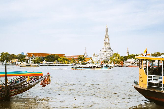 Private Grand Palace and Temple of Emerald Buddha & All Bangkok Highlights - Taking the long-tailed boat through Bangkok