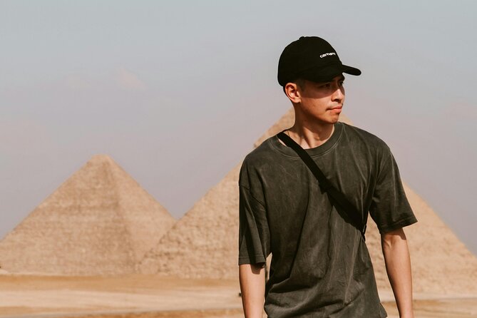 Private Guided Tour in Giza Pyramids, Valley Temple, and Sphinx - The people guiding and driving the day